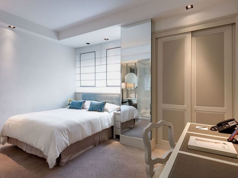 Lanson Place 19