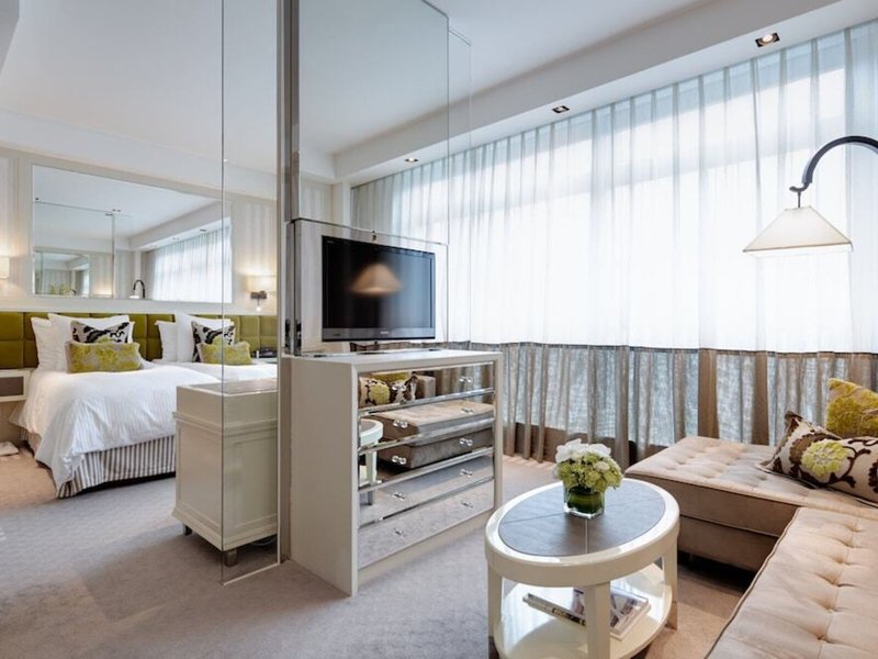Lanson Place 24