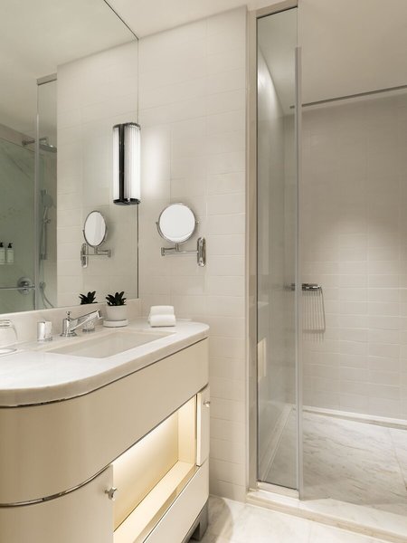 Lanson Place 25