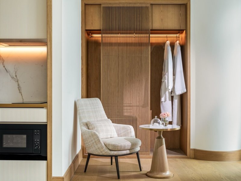 Lanson Place 36