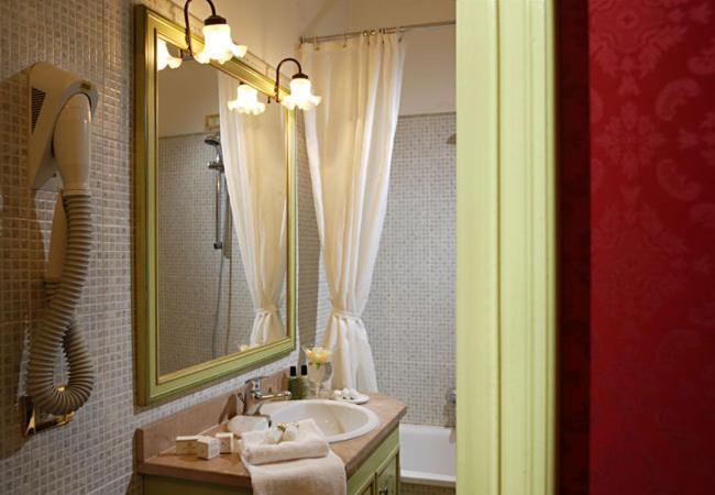 Torino 4 - Bathroom Example