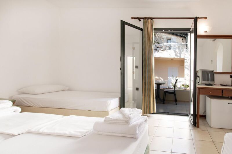 Anastasia Hotel 72