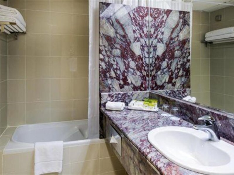 Novel Hotel City Center  30