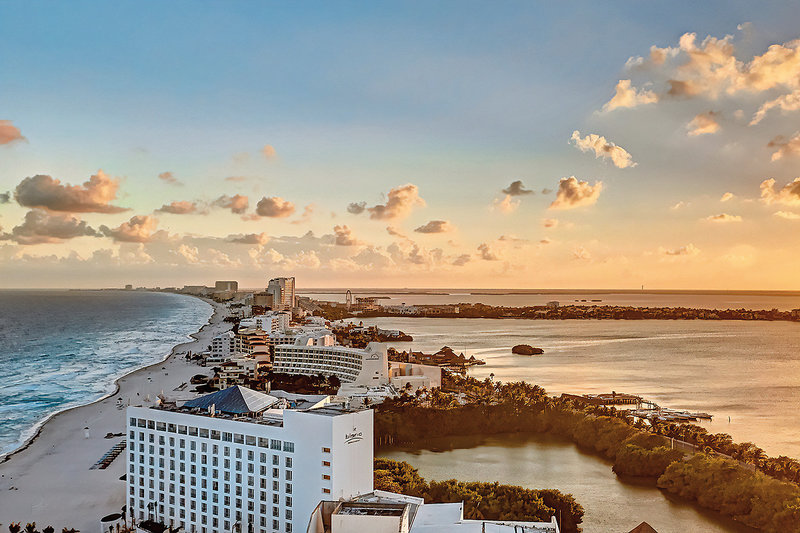 Royalton Suites Cancun 1 - Beach