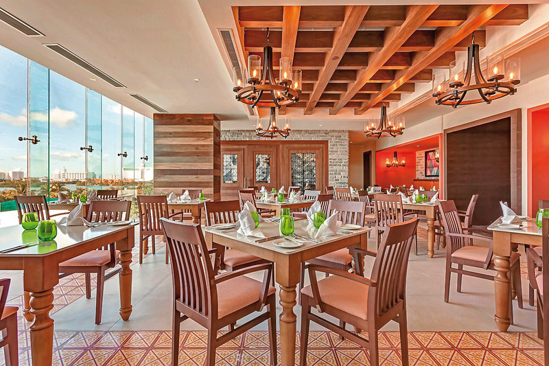 Royalton Suites Cancun 8 - Restaurant