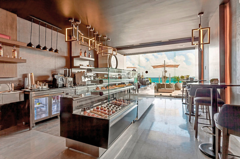 Royalton Suites Cancun 9 - Bar