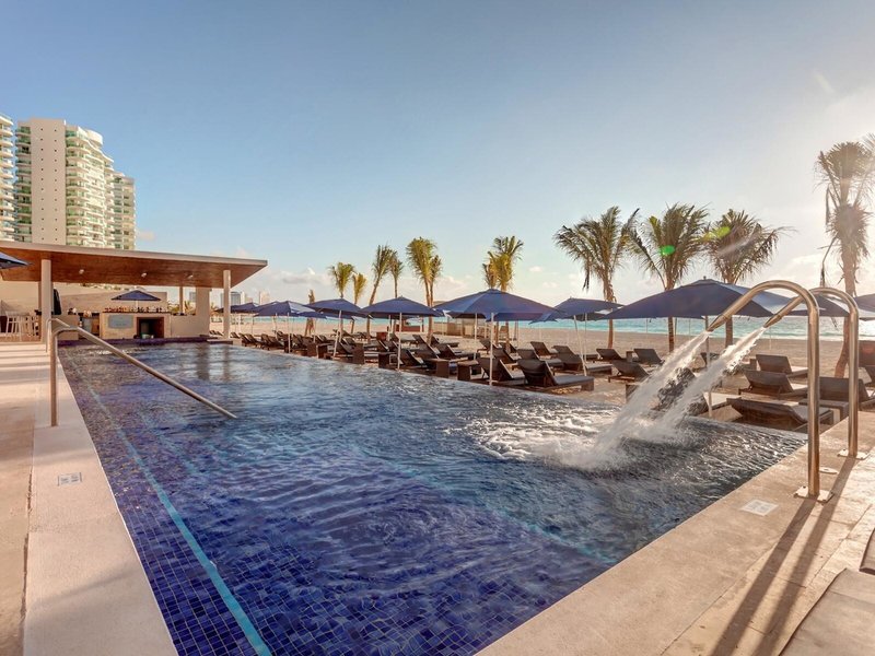 Royalton CHIC Cancun, An Autograph Collection All-Inclusive Resort 5