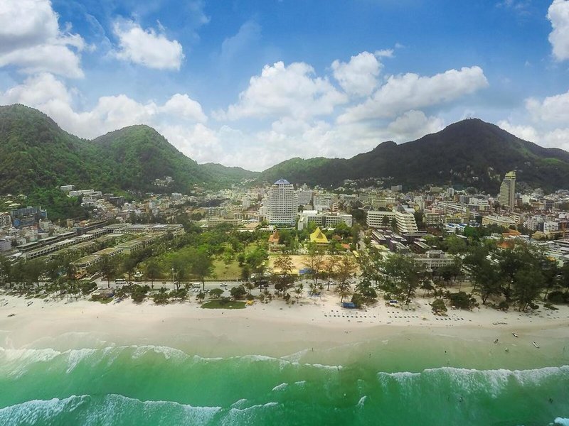 Andaman Beach Suites 8