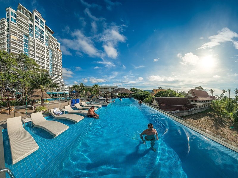 Andaman Beach Suites 12