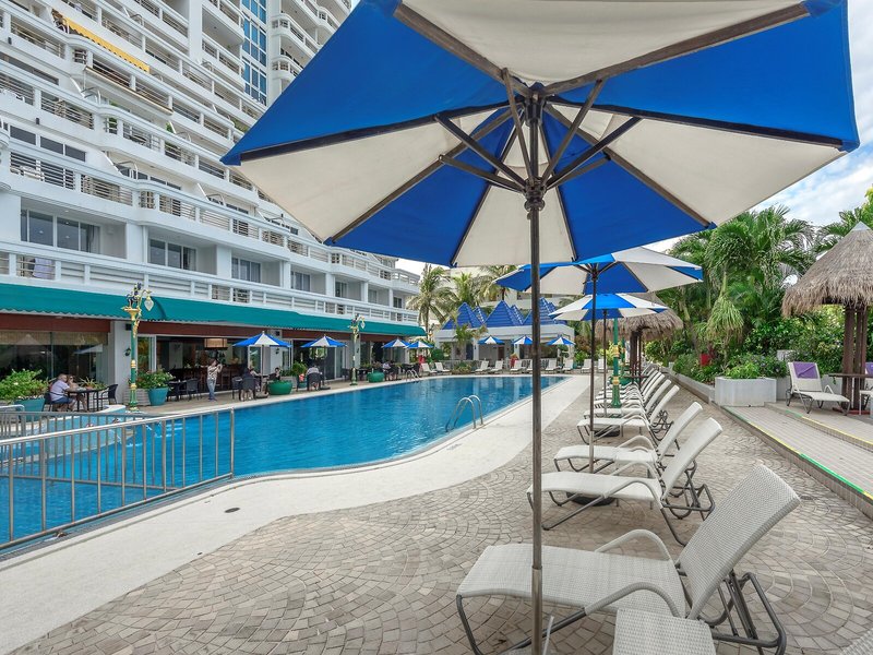 Andaman Beach Suites 15