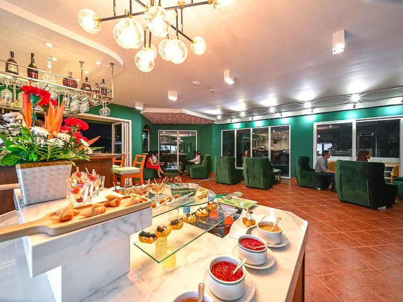 Andaman Beach Suites 30