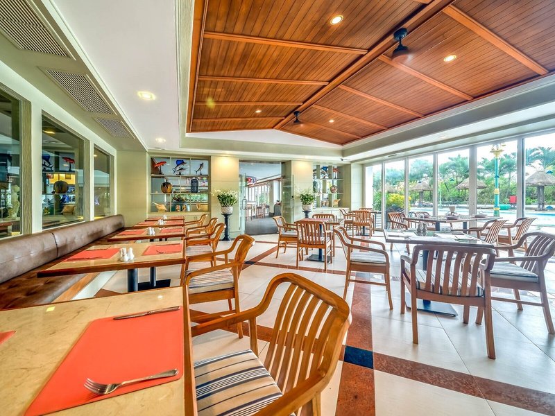 Andaman Beach Suites 35