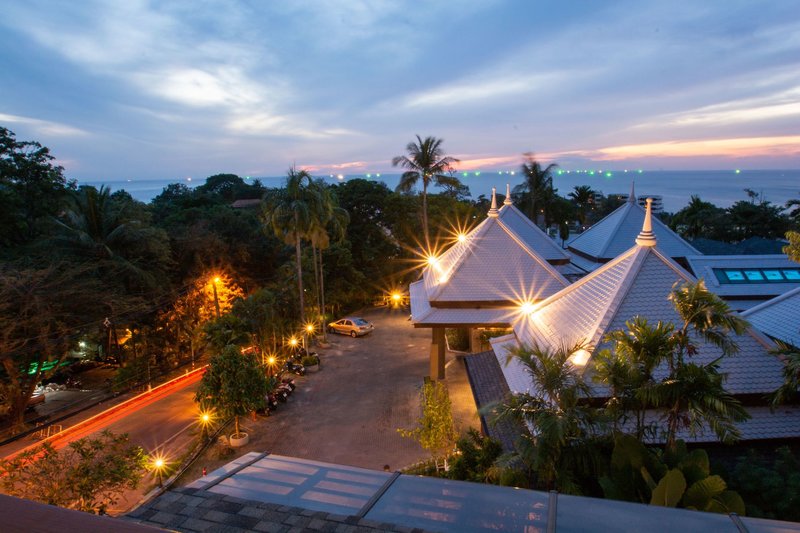 Andaman Cannacia Resort & Spa 7