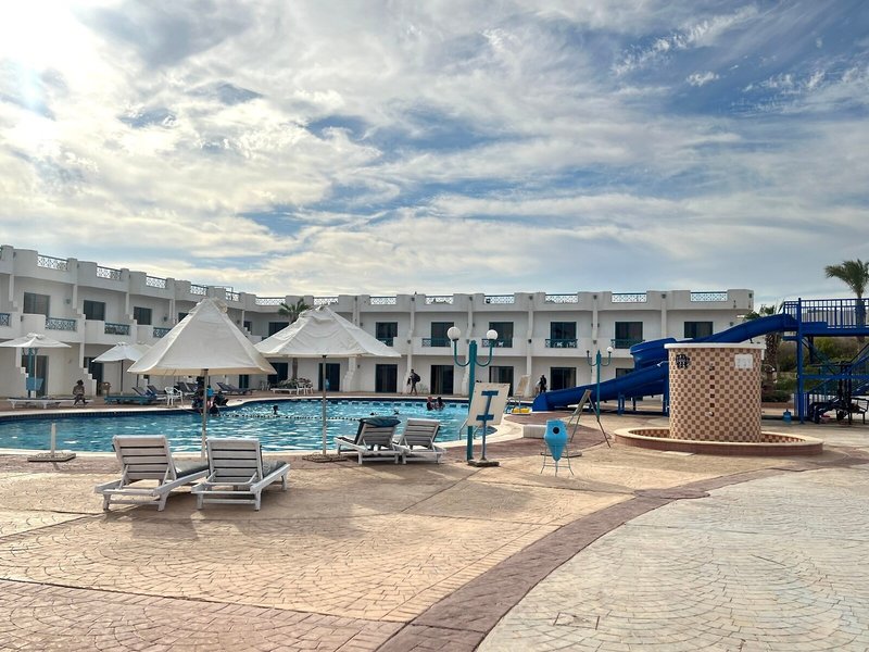 Sharm Cliff Resort 10