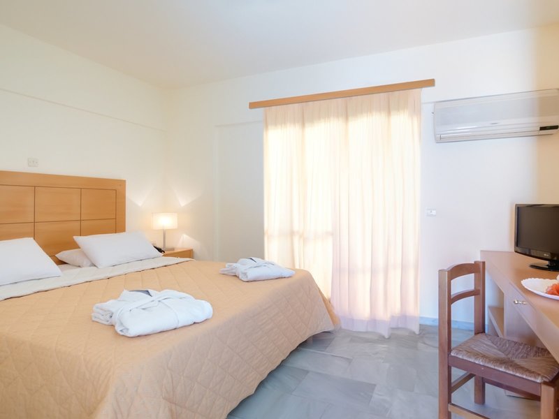 Mare Hotel Apartments 13