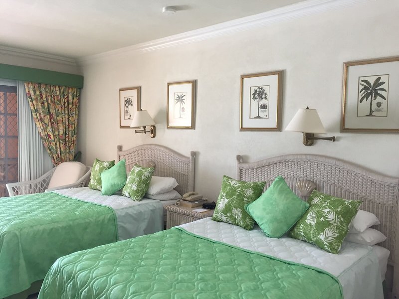 Coral Sands Beach Resort 12