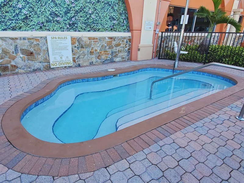 Westgate Palace Resort 10