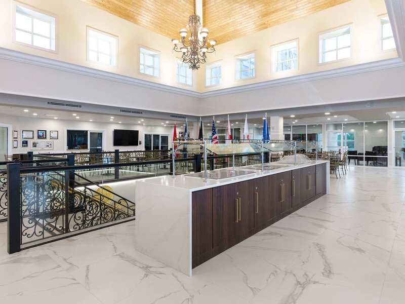 Westgate Palace Resort 18