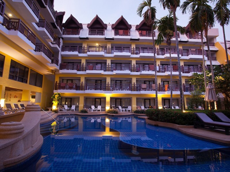 Woraburi Phuket Resort & Spa 12