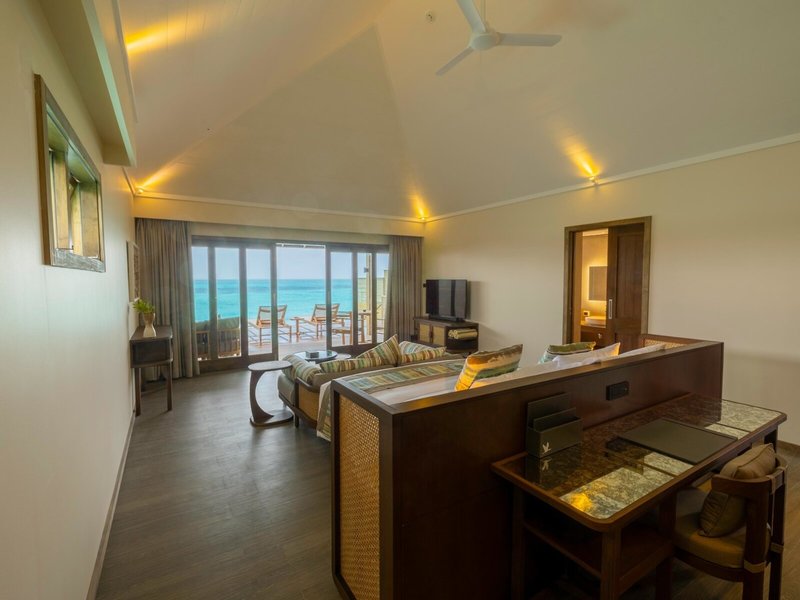 Innahura Maldives Resort 33