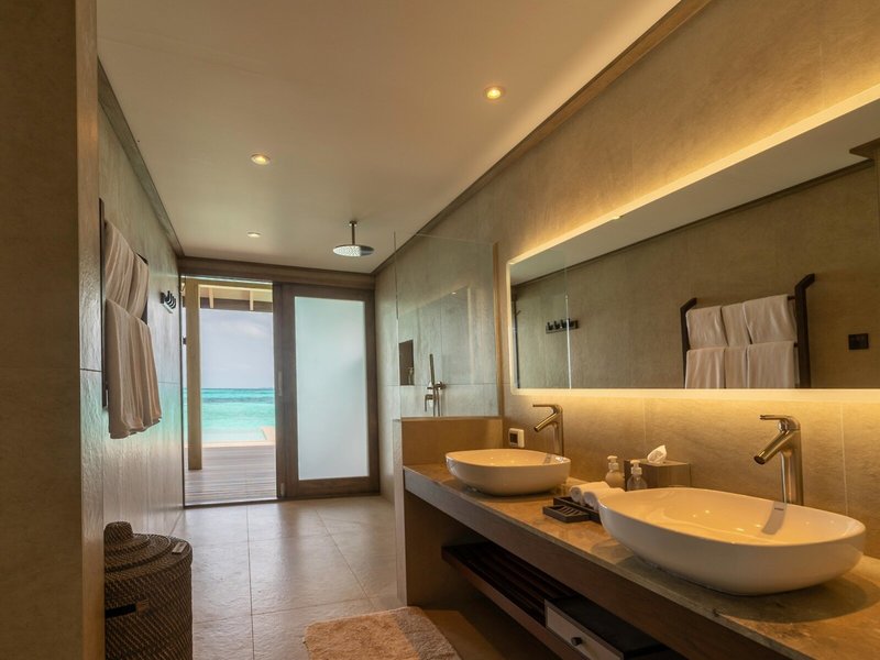 Innahura Maldives Resort 36