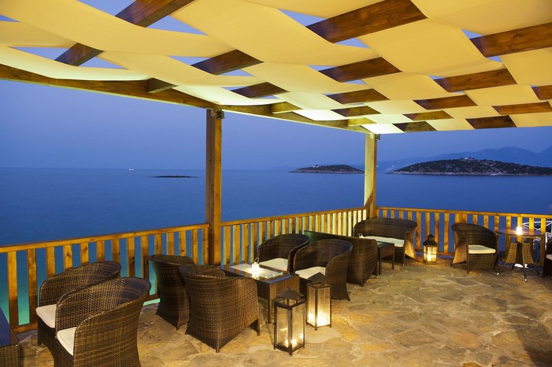 Minos Palace hotel & suites 11