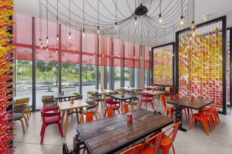 Hampton by Hilton Dubai Al Seef 8