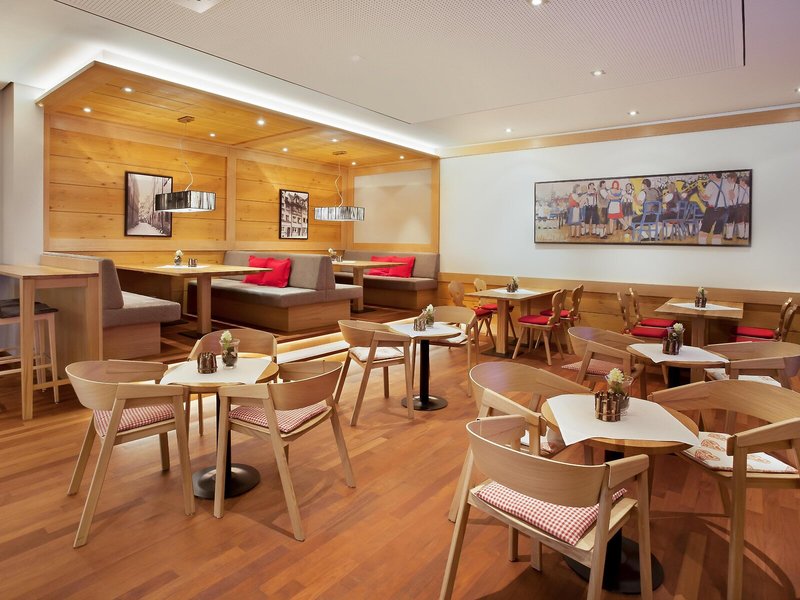 Holiday Inn Nürnberg City Center 11