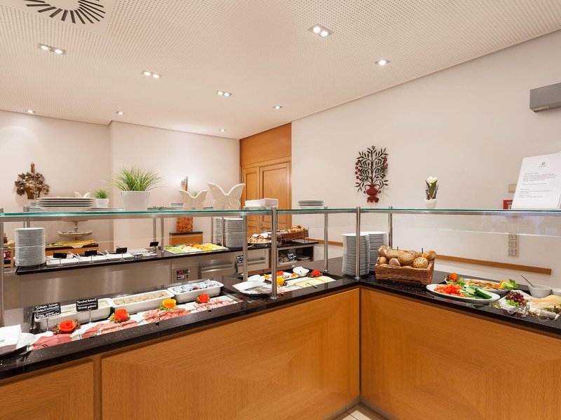 Holiday Inn Nürnberg City Center 12