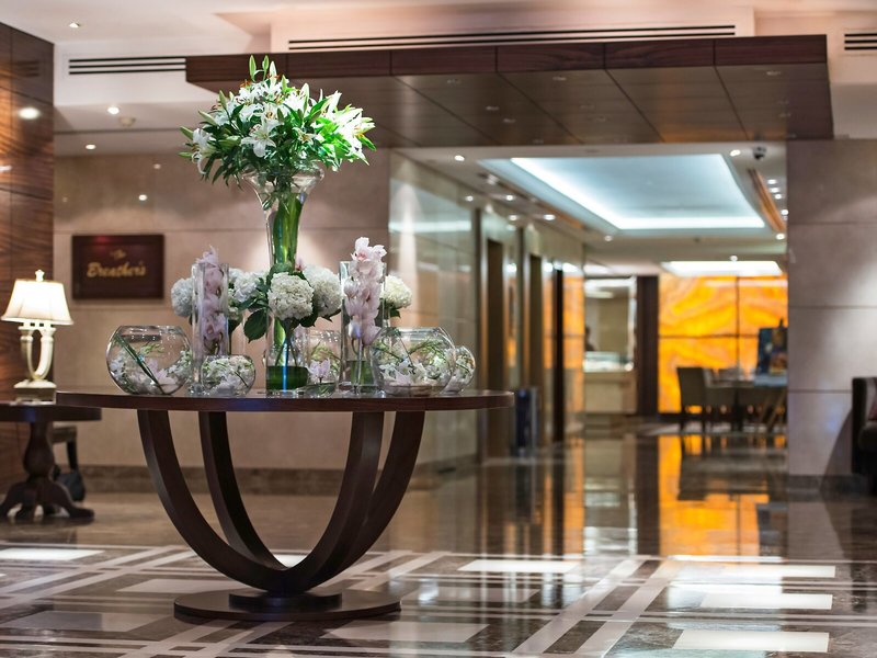 Majestic Hotel Tower Dubai 12 - Bar