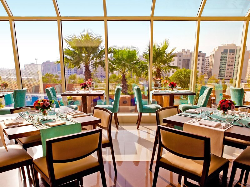 Majestic Hotel Tower Dubai 21 - Restaurant