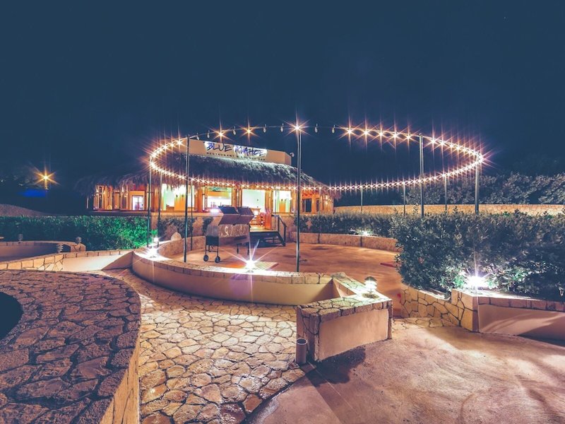 Ocean Cliff Hotel 3