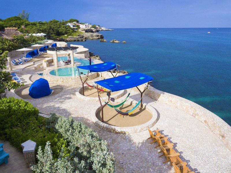 Ocean Cliff Hotel 9