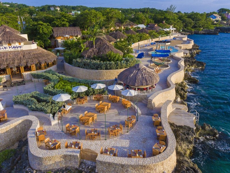 Ocean Cliff Hotel 22