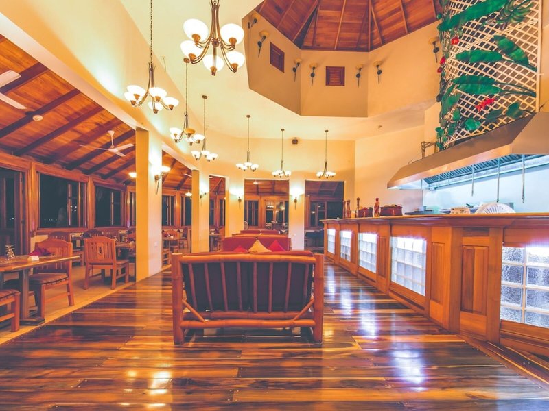 Ocean Cliff Hotel 25