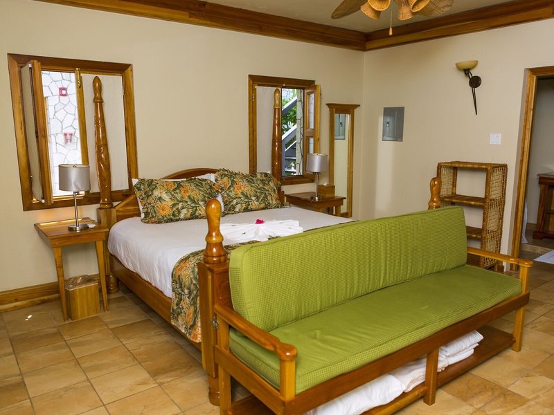 Ocean Cliff Hotel 35