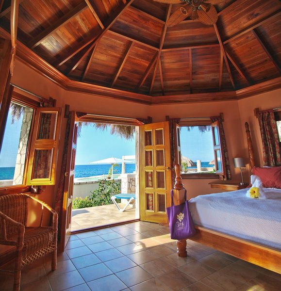 Ocean Cliff Hotel 37