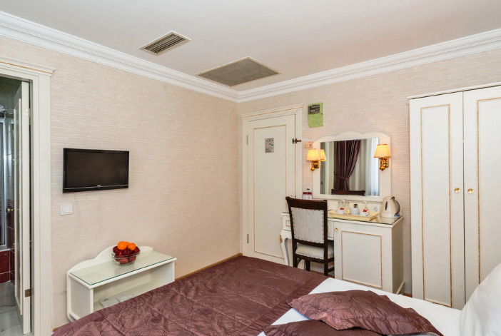 Santa Sophia Hotel 3