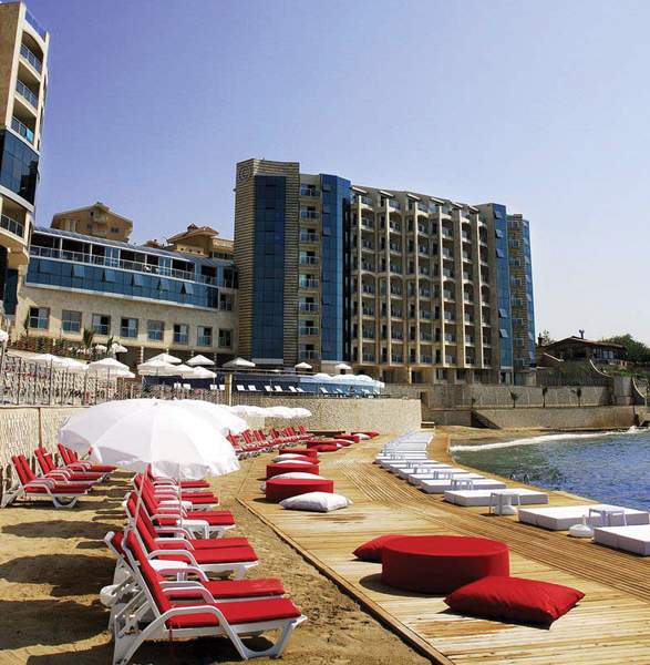 Charisma De Luxe Hotel 12