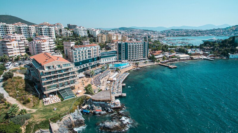 Charisma De Luxe Hotel 10