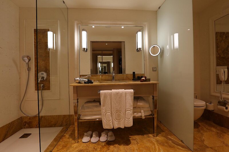 Charisma De Luxe Hotel 18