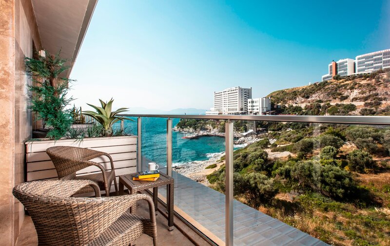Charisma De Luxe Hotel 35