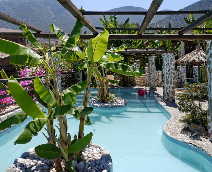 Stone Village Petrino Horio 1