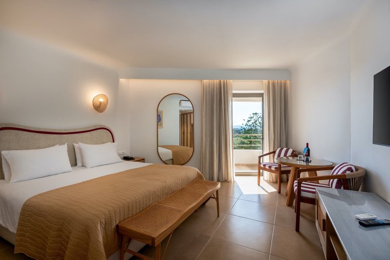 Apollonia Resort & Spa 3