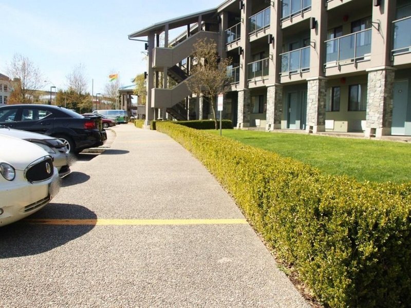 Accent Inn Burnaby 5