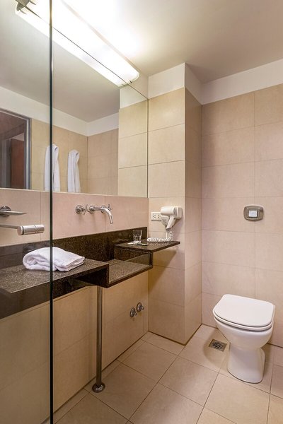 Gran Hotel Argentino 25 - Bathroom Example