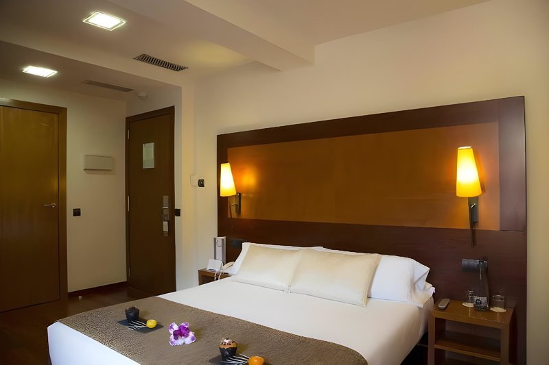 BCN Urban Hotels Del Comte 5