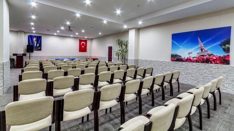 Dedeman Kemer Resort 21