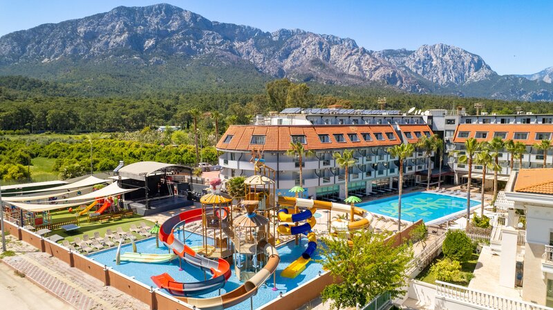 Dedeman Kemer Resort 1