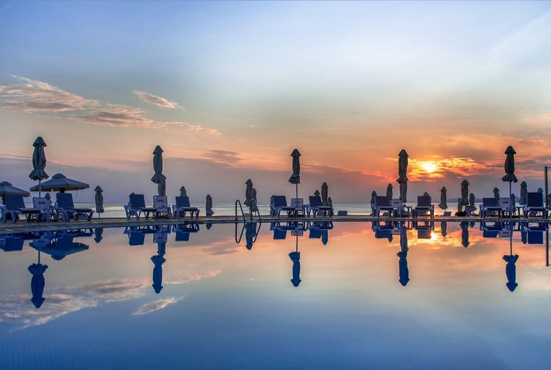 Acrotel Lily Ann Beach 11